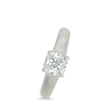 Load image into Gallery viewer, Tiffany &amp; Co Lucida Diamond Engagement Ring 0.91ct