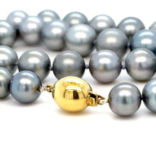 Load image into Gallery viewer, Bespoke Tahitian South Sea Cultured Pearl Necklace